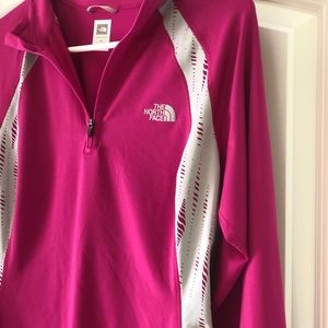 North Face 1/4 Zip Women’s Active Top. Bright Pink. Size Medium. PRICE REDUCED